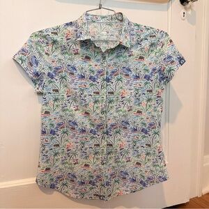 Rabbit Low Tide Shirt size women’s small in Sugar Swizzle